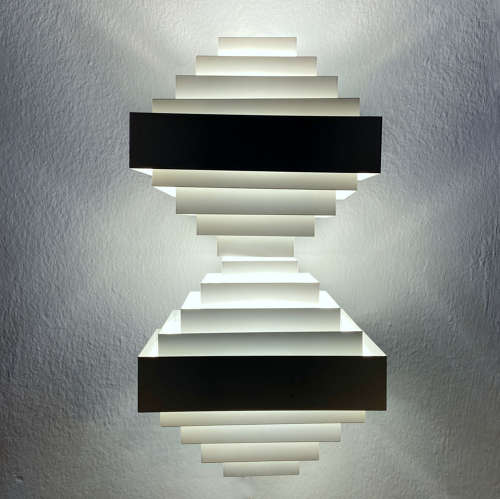 Geometric pair of White Metal Wall Light attributed to Spectral, 1980'