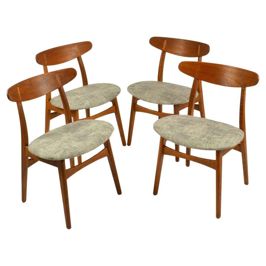 Set of Four Hans Wegner Dining Chairs CH30 for Carl Hansen & Søn