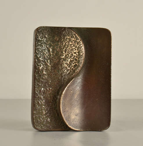 Architectural Bronze Push and Pull Door Handle with Curves.