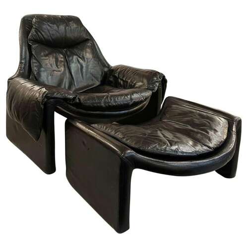 'P60' Saporiti Black Leather Lounge Chair and Ottoman by Vittorio Introini