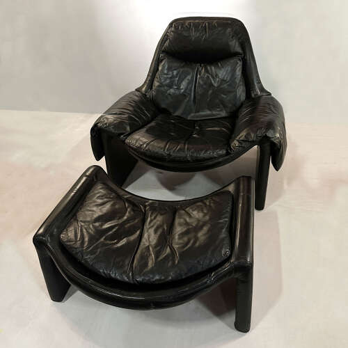 'P60' Saporiti Black Leather Lounge Chair and Ottoman by Vittorio Introini