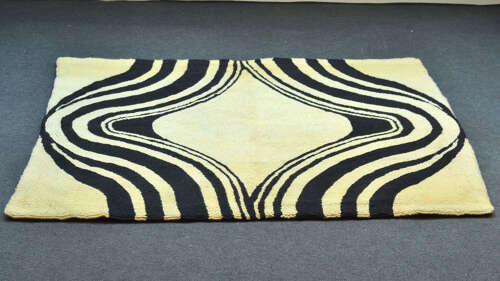 Op Art Rug hand Knotted in Black and White Wool Dutch 1960's