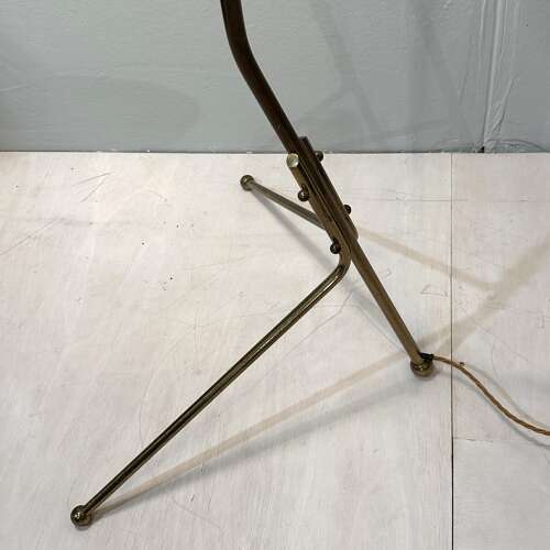 Italian Mid-Century Modern Brass Floor Lamp, Tripod Legs, 1950s Design