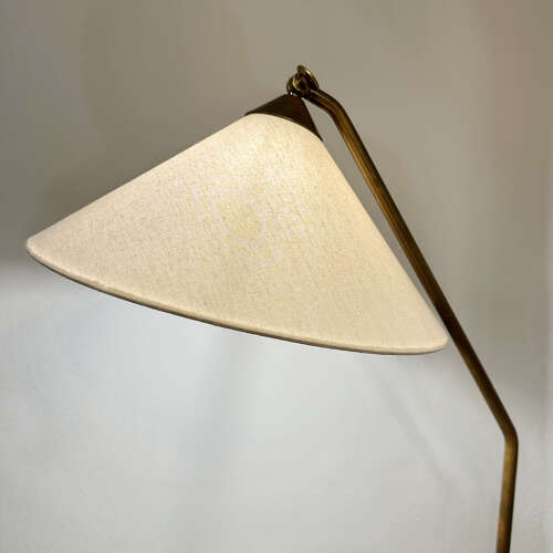 Italian Mid-Century Modern Brass Floor Lamp, Tripod Legs, 1950s Design