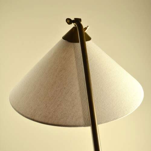 Italian Mid-Century Modern Brass Floor Lamp, Tripod Legs, 1950s Design